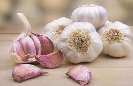 Come e come trattare il fungo sulle unghie delle gambe